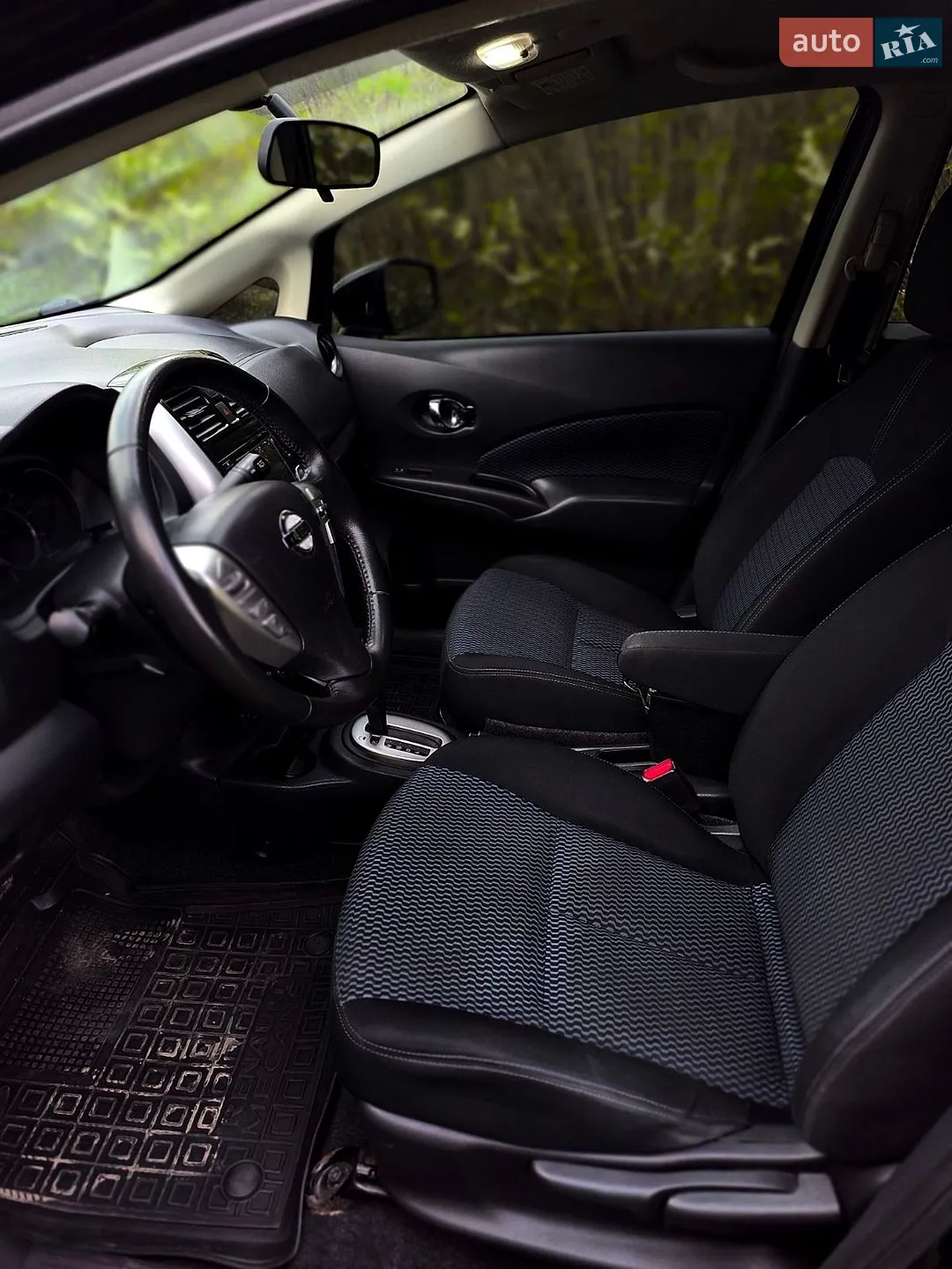 2017 Nissan Versa - мініатюра 21