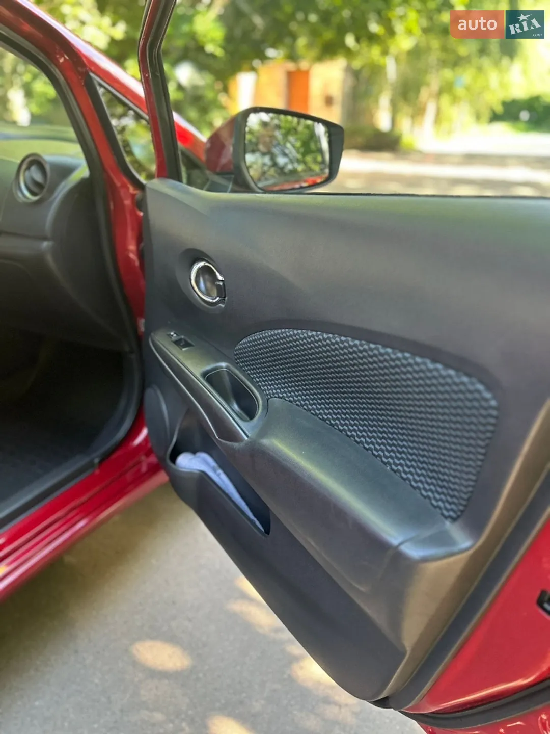 2015 Nissan Versa - мініатюра 26