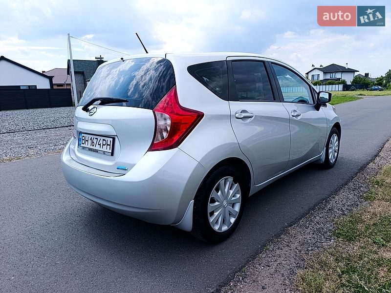Хэтчбек Nissan Versa Note 2016 в Черкассах