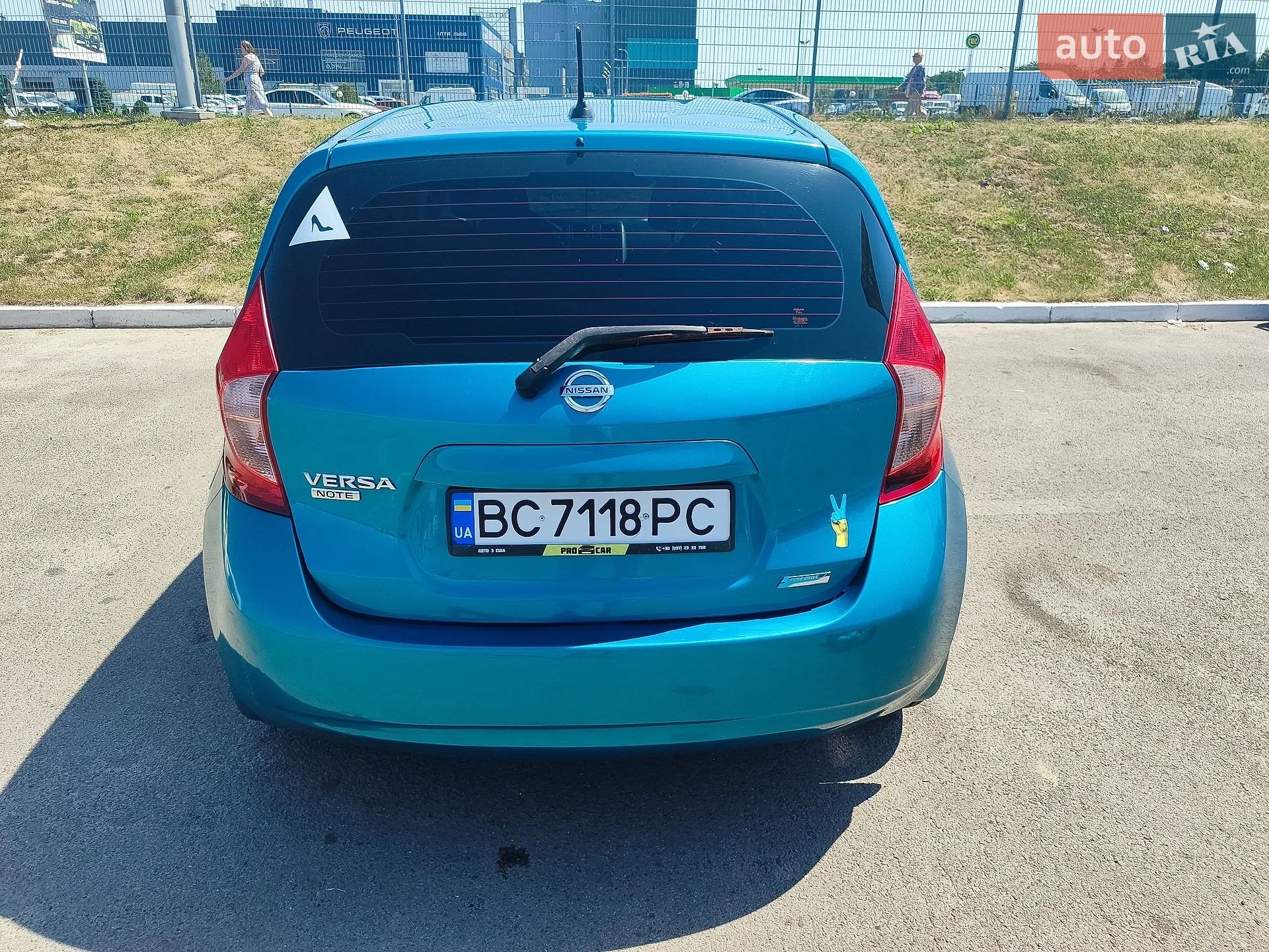 2014 Nissan Versa - мініатюра 2