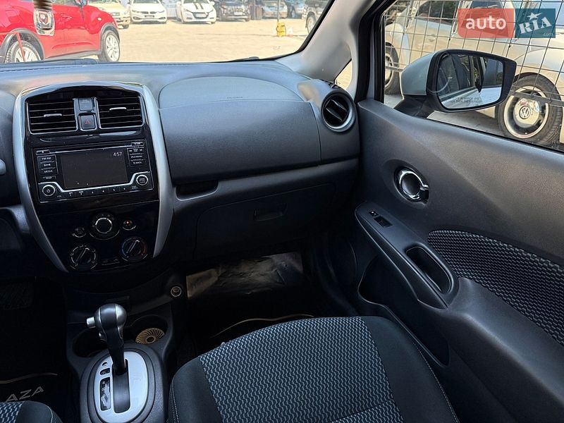 Хэтчбек Nissan Versa Note 2017 в Одессе