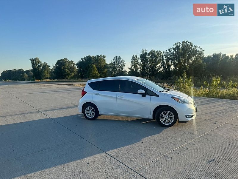 Хэтчбек Nissan Versa Note 2017 в Решетиловке