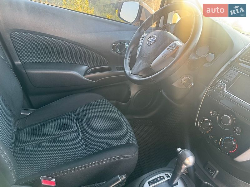 Хэтчбек Nissan Versa Note 2017 в Решетиловке