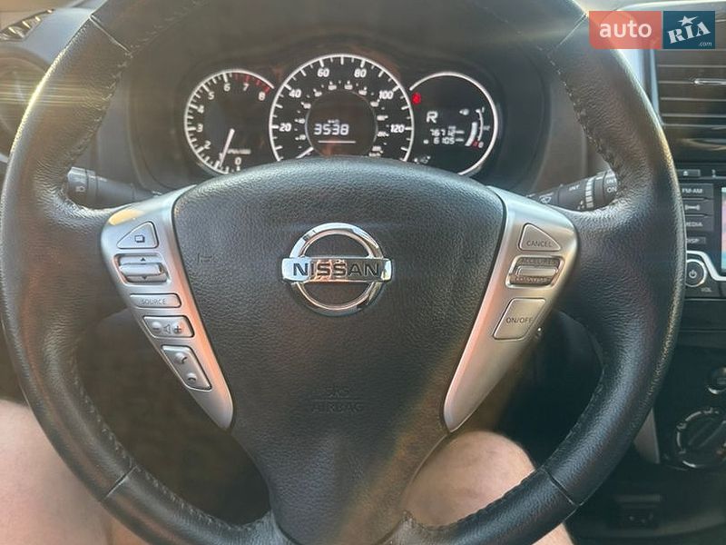 Хэтчбек Nissan Versa Note 2017 в Решетиловке