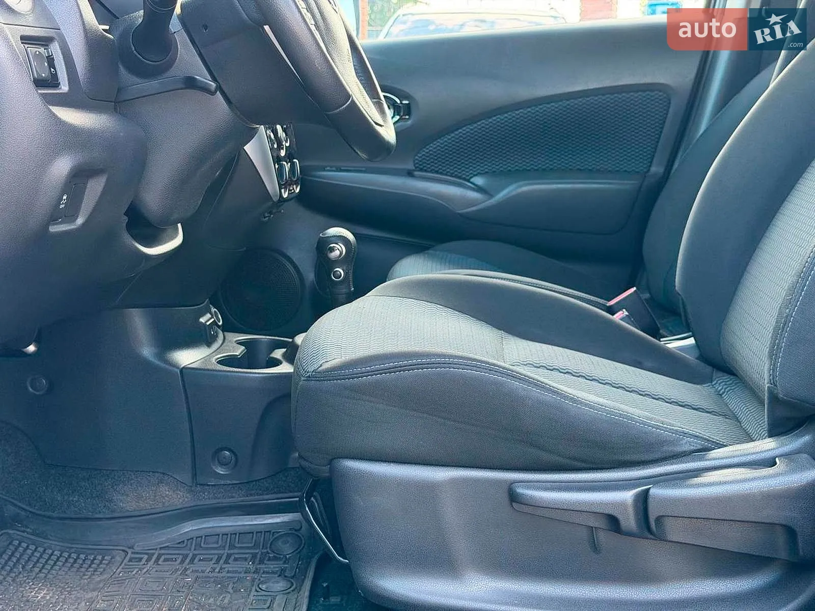 2017 Nissan Versa - мініатюра 13