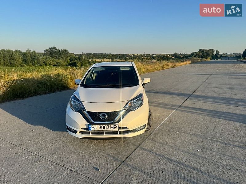 Хэтчбек Nissan Versa Note 2017 в Полтаве