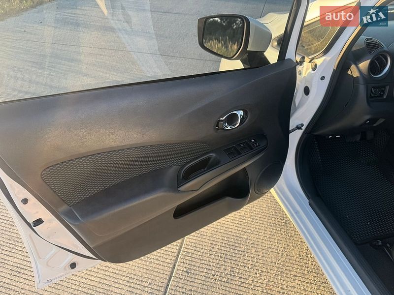 Хэтчбек Nissan Versa Note 2017 в Полтаве