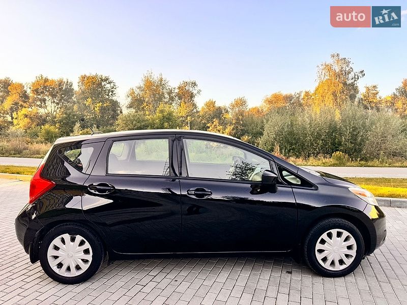 Хэтчбек Nissan Versa Note 2015 в Львове