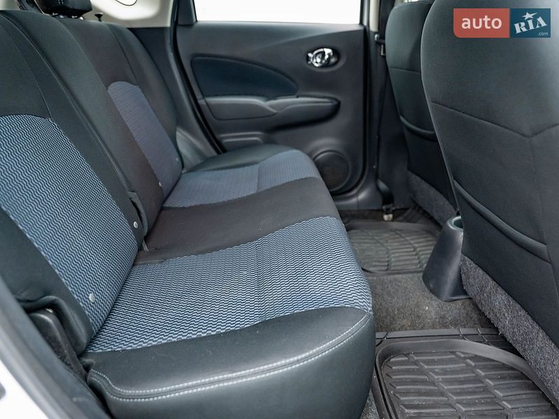 Хэтчбек Nissan Versa Note 2014 в Киеве