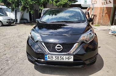 Хэтчбек Nissan Versa 2017 в Виннице