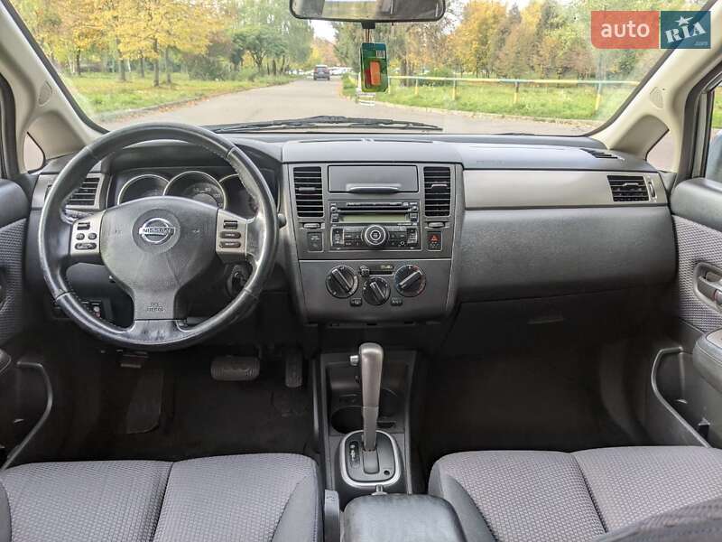 Седан Nissan Versa 2007 в Рівному