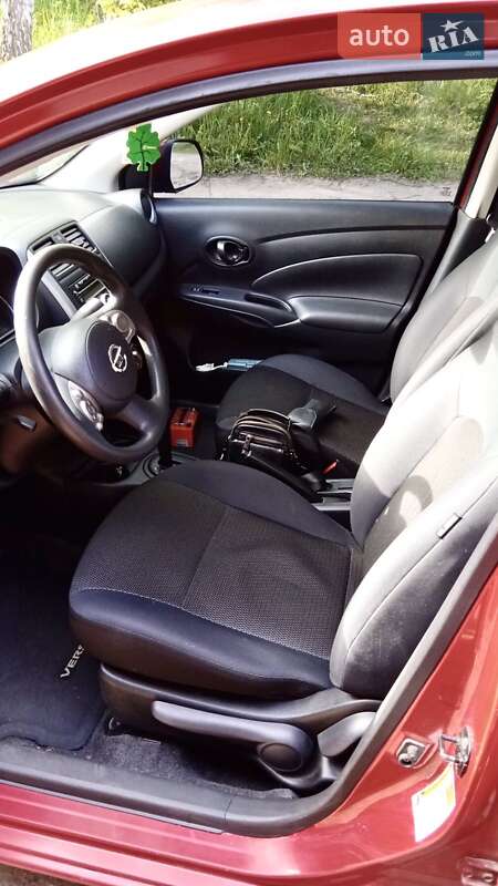 Седан Nissan Versa 2012 в Чернигове фото 4 Седан Nissan Versa 2012 в Чернигове