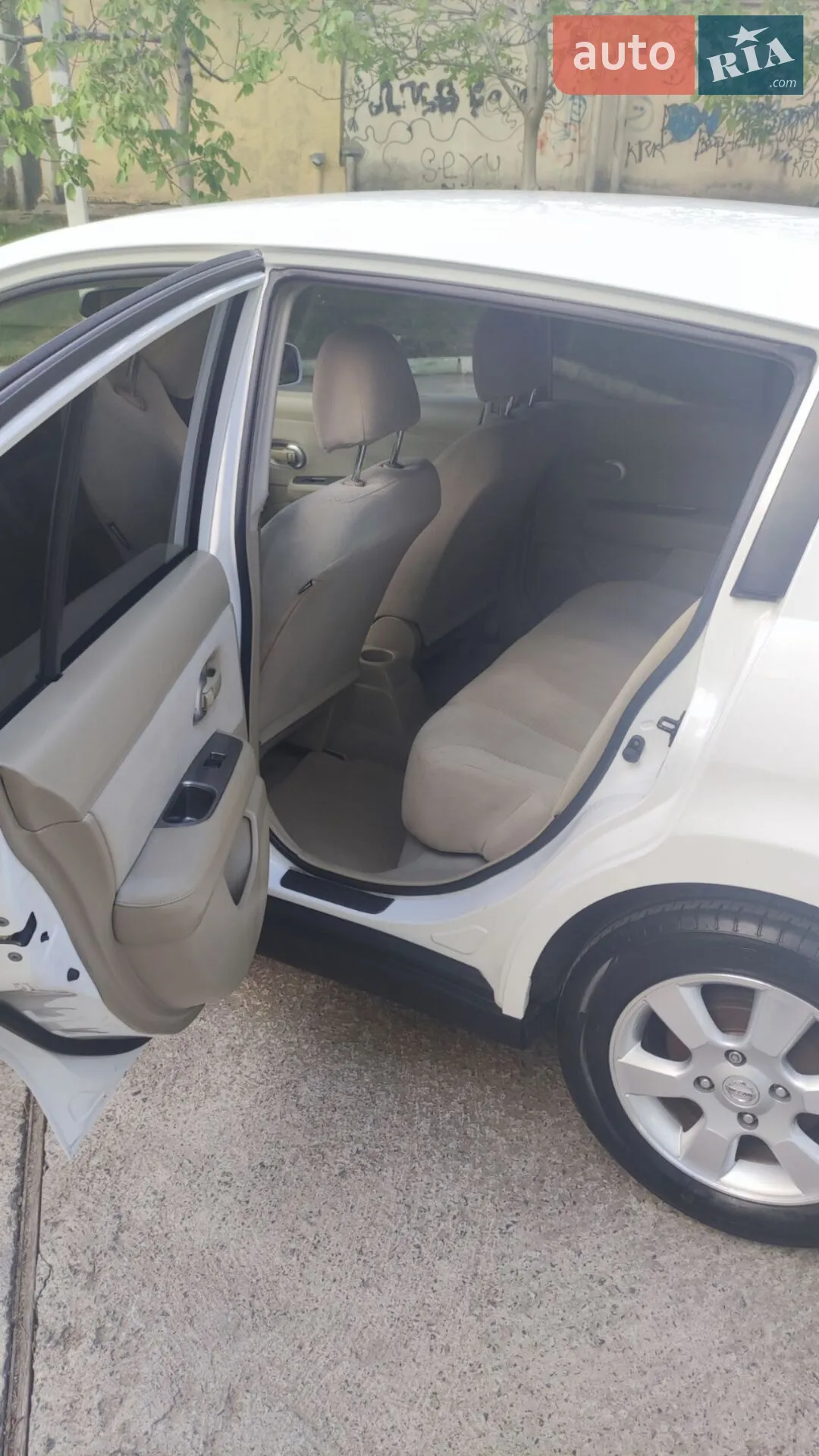 2012 Nissan Versa - мініатюра 6