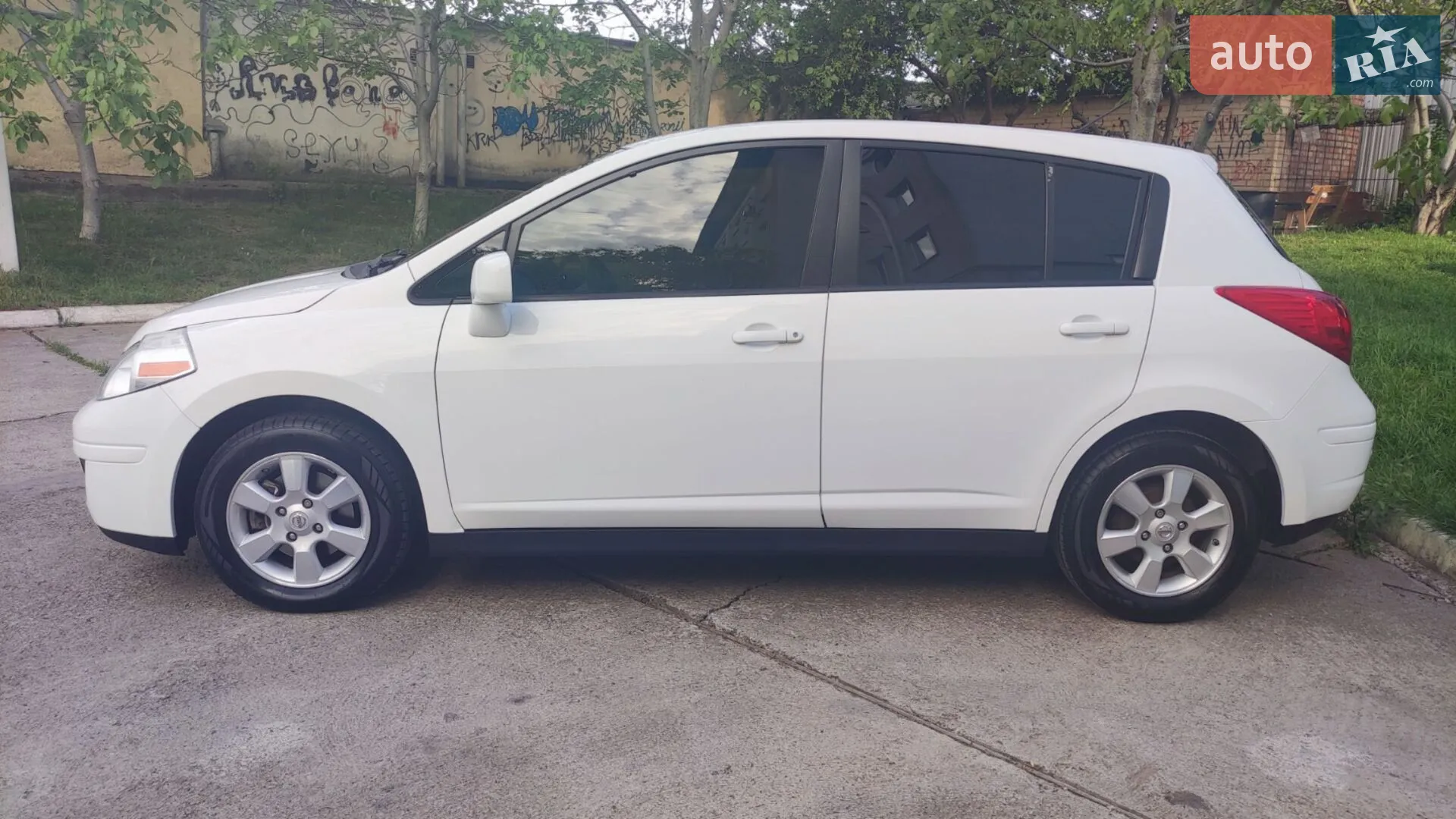 2012 Nissan Versa - мініатюра 3