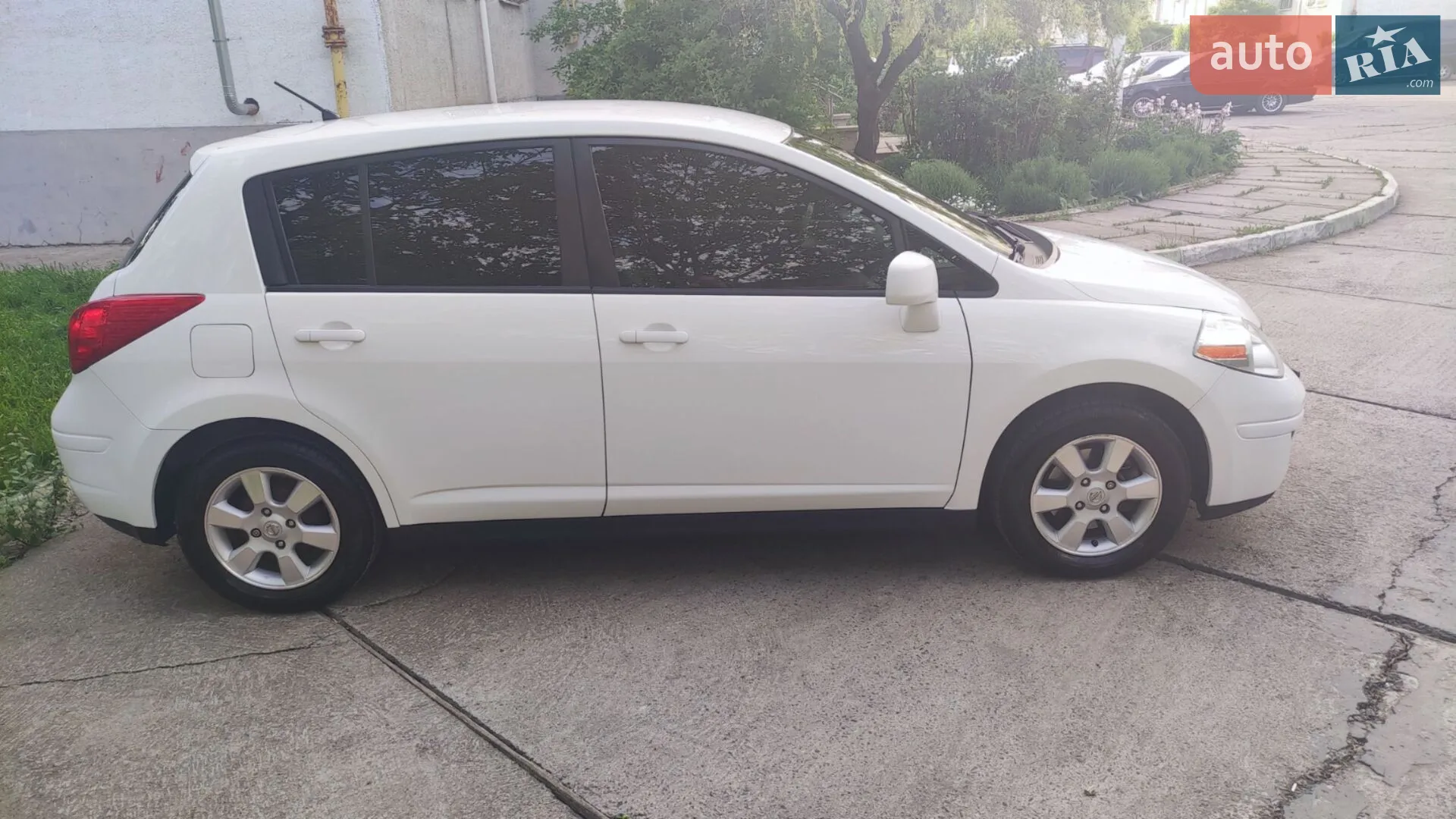 2012 Nissan Versa - мініатюра 2