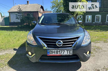 Седан Nissan Versa 2016 в Кременчуге