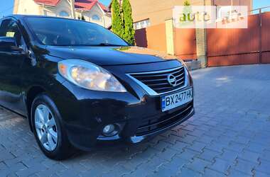 Седан Nissan Versa 2013 в Хмельницком