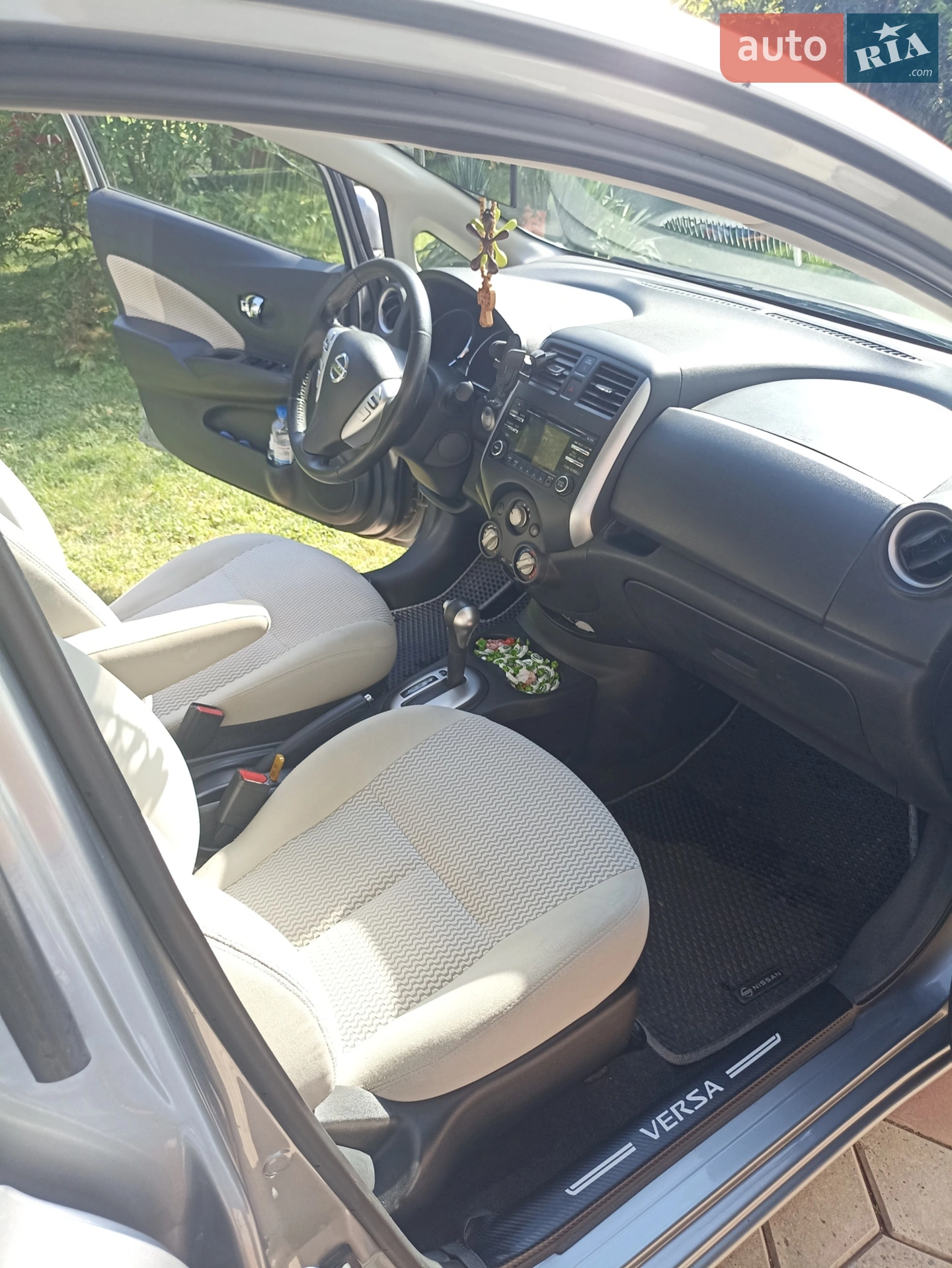 2013 Nissan Versa - мініатюра 10