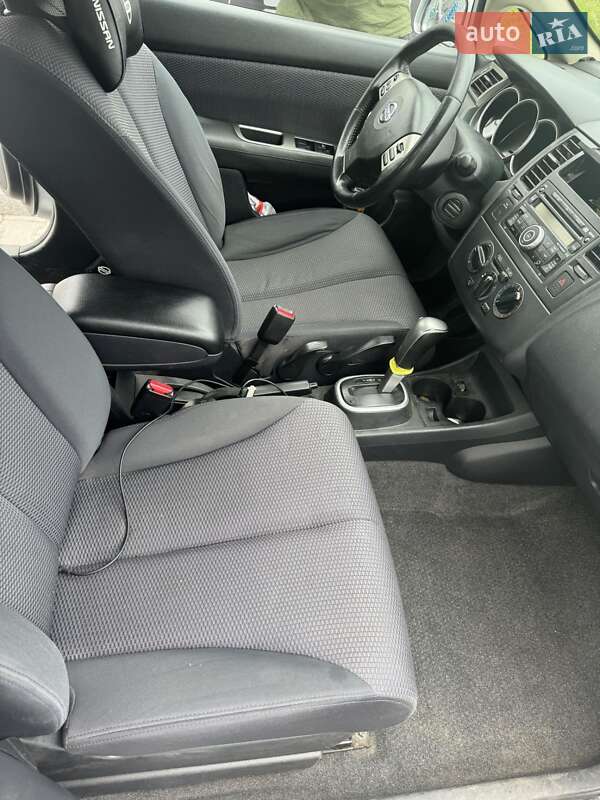 Хэтчбек Nissan Versa 2008 в Бородянке