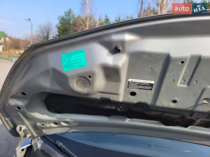 Седан Nissan Versa 2014 в Хмельницькому