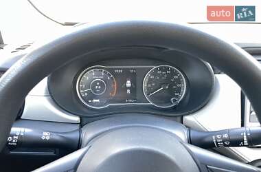 Седан Nissan Versa 2020 в 