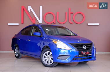 Седан Nissan Versa 2016 в 