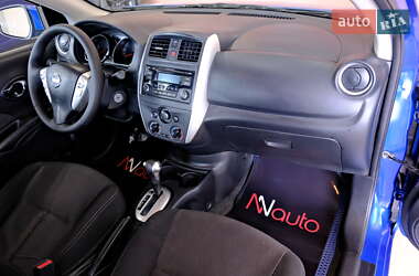 Седан Nissan Versa 2016 в 