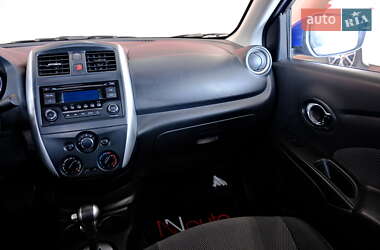 Седан Nissan Versa 2016 в 
