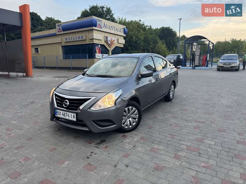 Nissan Versa 2019