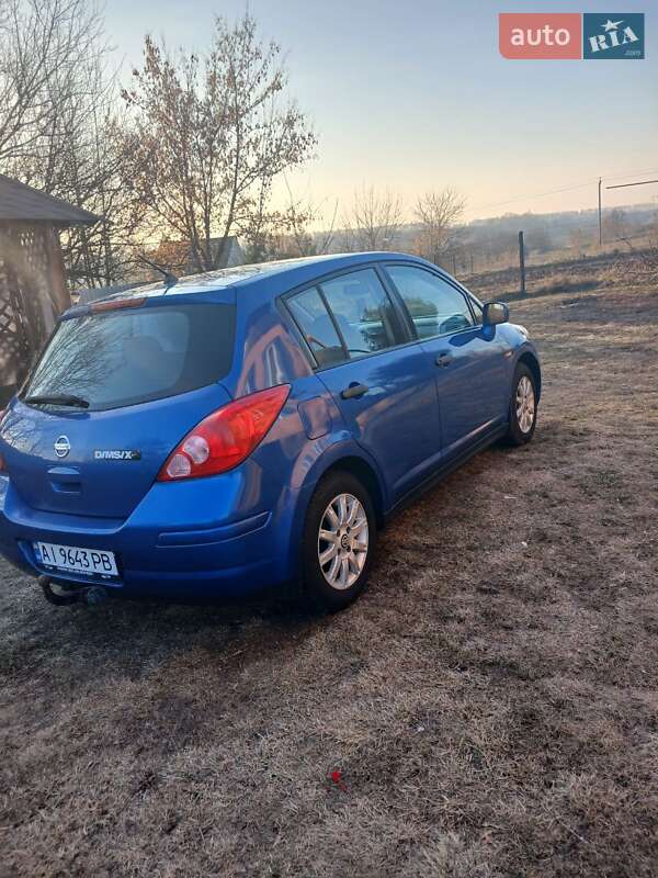 Nissan Versa 2007