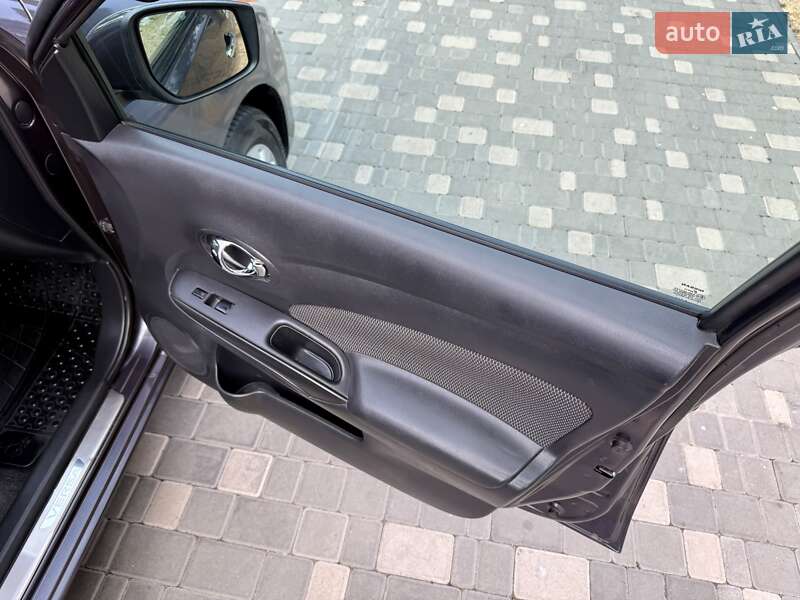 Седан Nissan Versa 2014 в Одесі фото 42 Седан Nissan Versa 2014 в Одесі