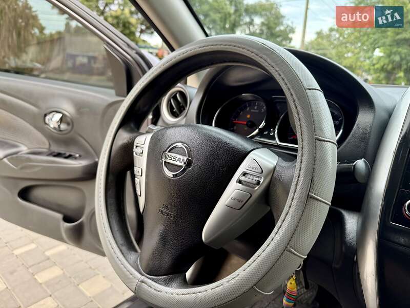 Седан Nissan Versa 2014 в Одесі фото 52 Седан Nissan Versa 2014 в Одесі
