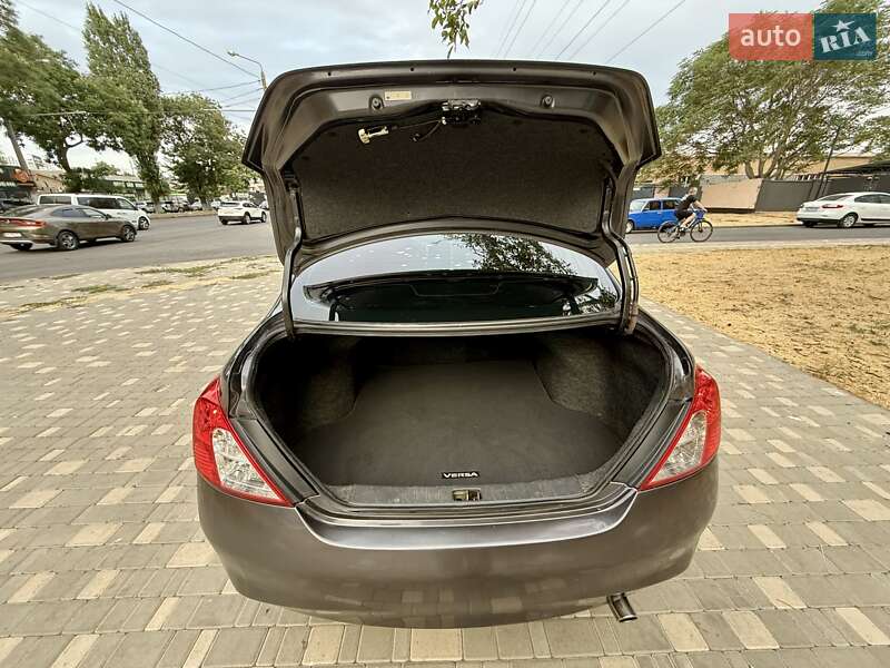 Седан Nissan Versa 2014 в Одесі фото 70 Седан Nissan Versa 2014 в Одесі