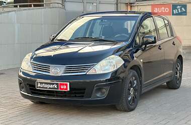 Хетчбек Nissan Versa 2009 в Одесі