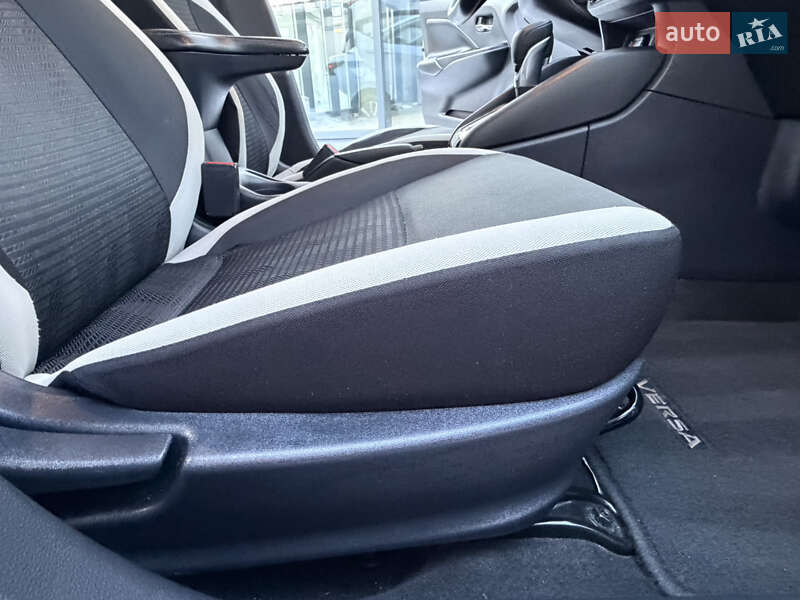Седан Nissan Versa 2020 в Дрогобыче фото 55 Седан Nissan Versa 2020 в Дрогобыче