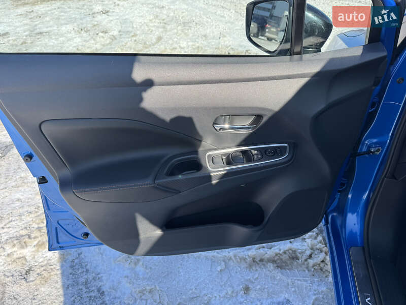 Седан Nissan Versa 2019 в Києві