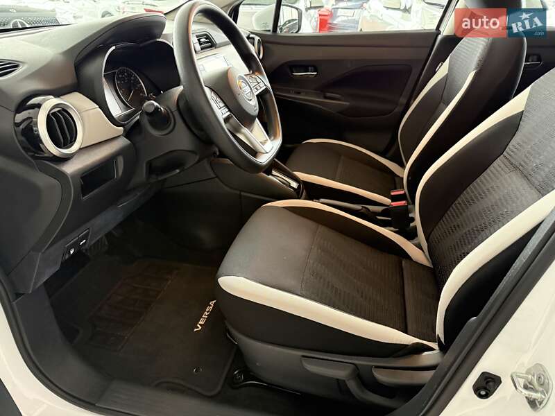 Седан Nissan Versa 2022 в Одессе