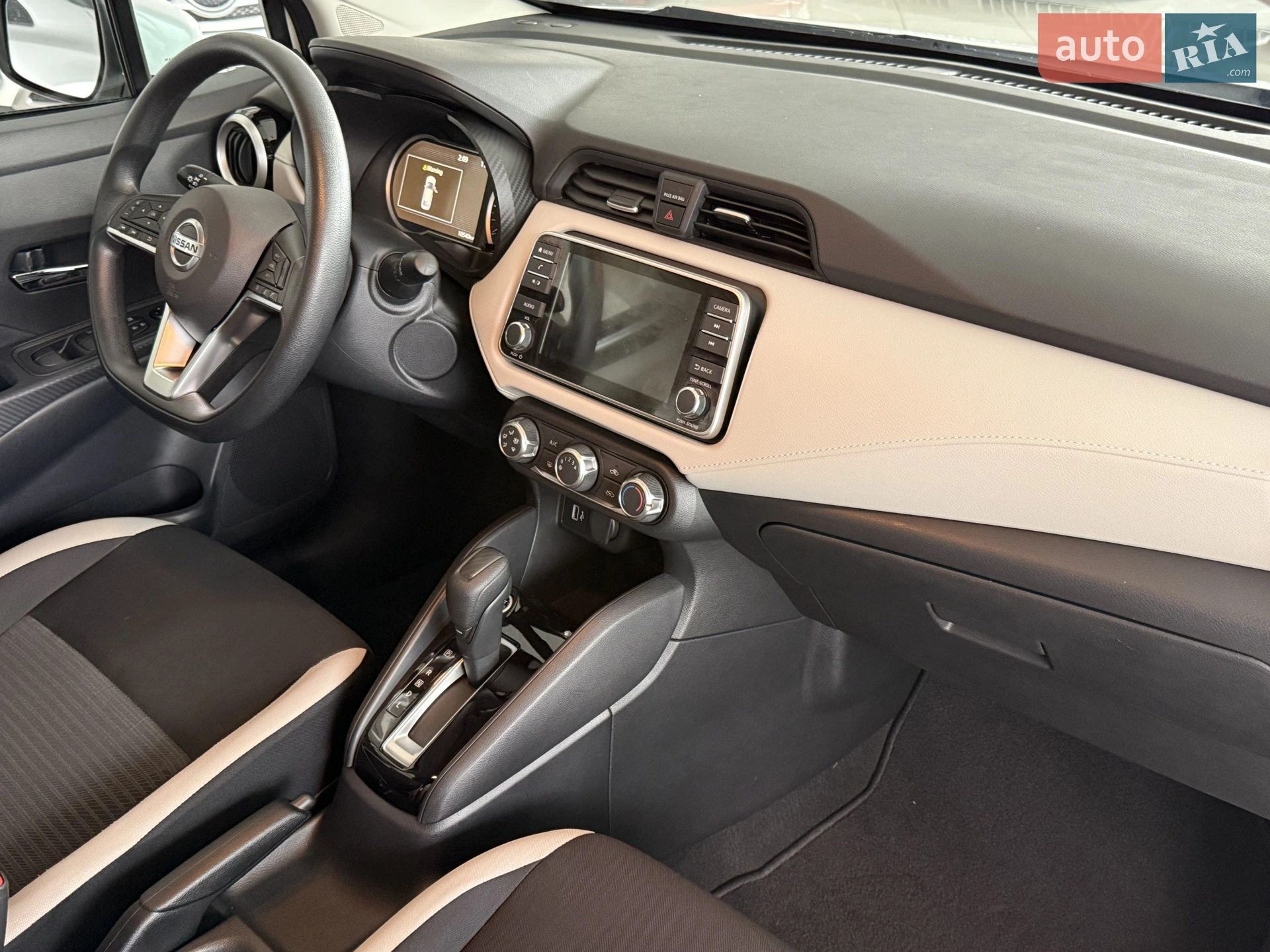 2022 Nissan Versa - мініатюра 24