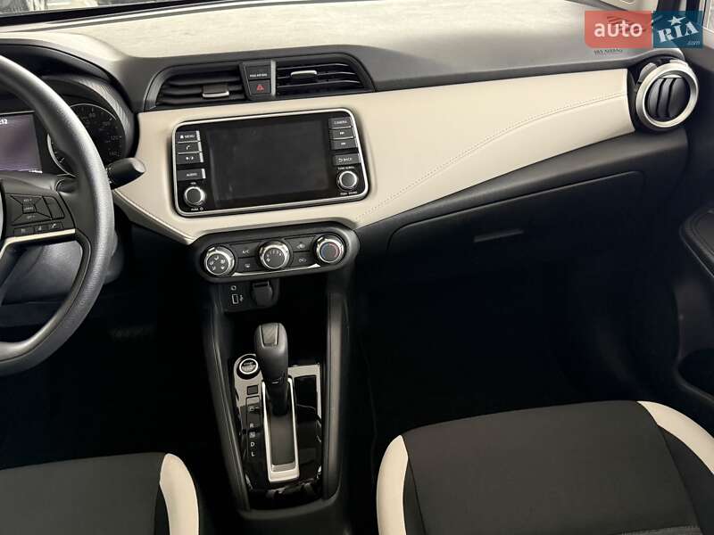 Седан Nissan Versa 2022 в Одессе