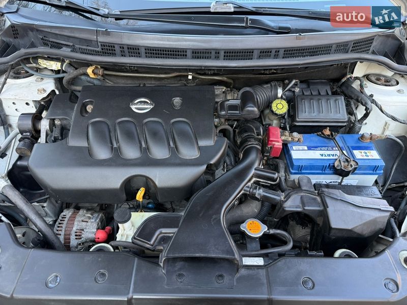 Хэтчбек Nissan Versa 2010 в Одессе