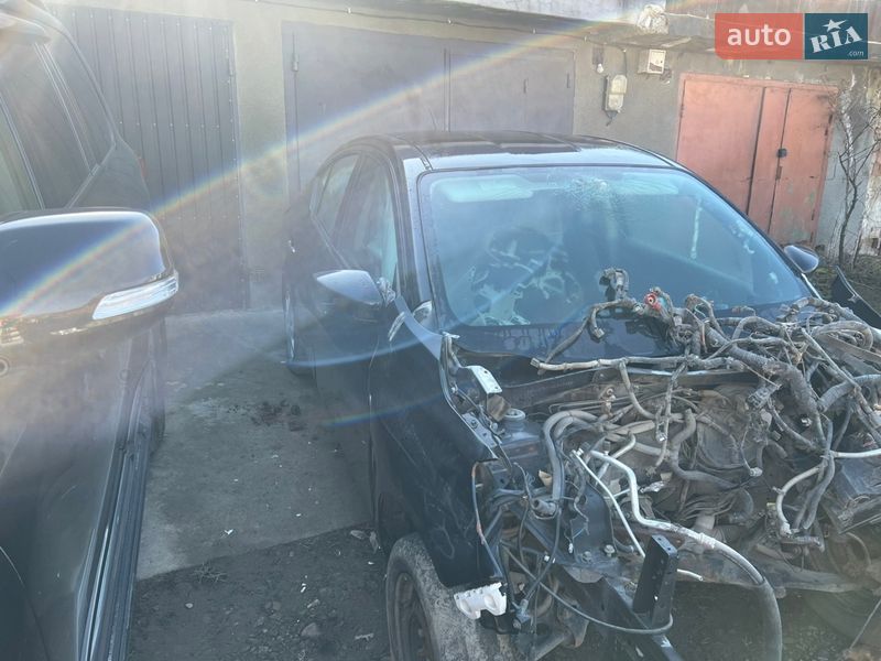 Седан Nissan Versa 2018 в Черновцах