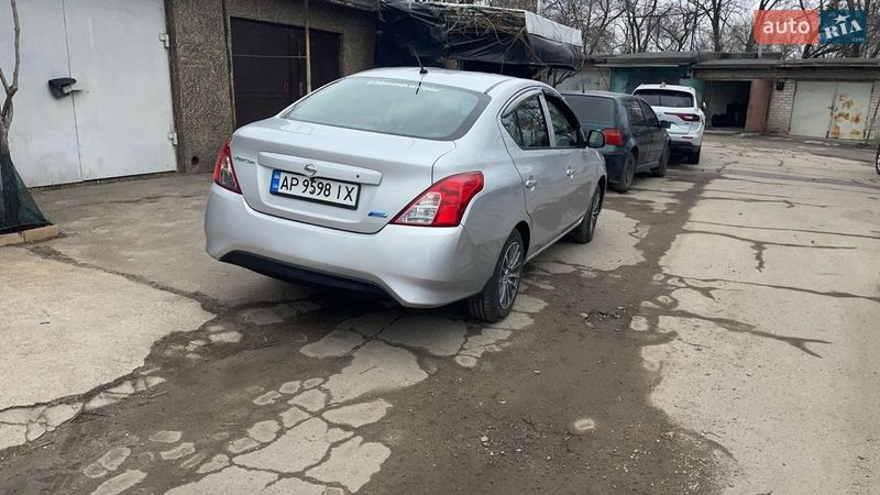 Седан Nissan Versa 2012 в Запорожье