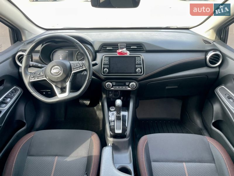Седан Nissan Versa 2019 в Днепре