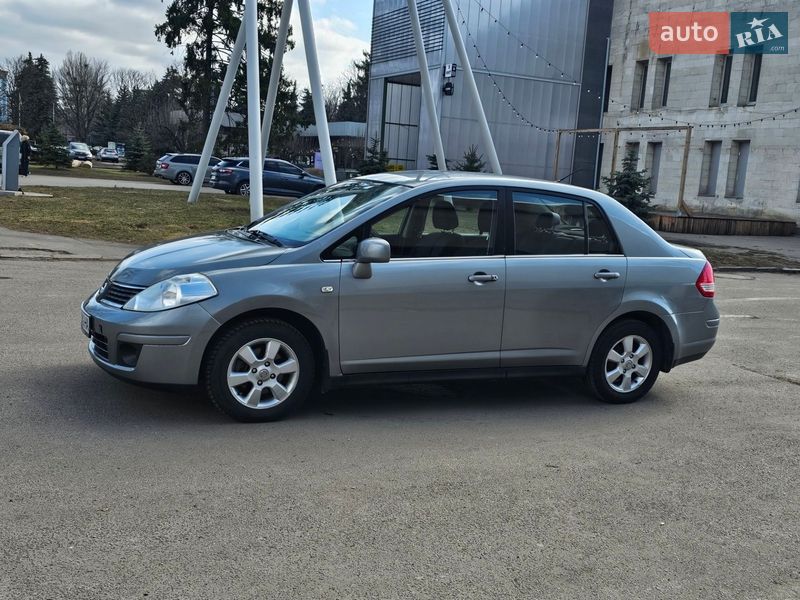 Седан Nissan Versa 2007 в Киеве фото 3 Седан Nissan Versa 2007 в Киеве