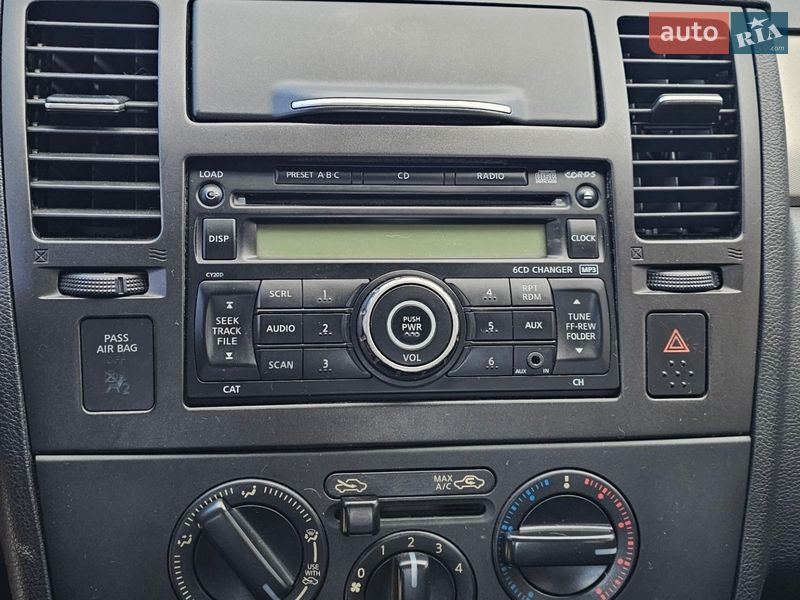 Седан Nissan Versa 2007 в Киеве фото 25 Седан Nissan Versa 2007 в Киеве