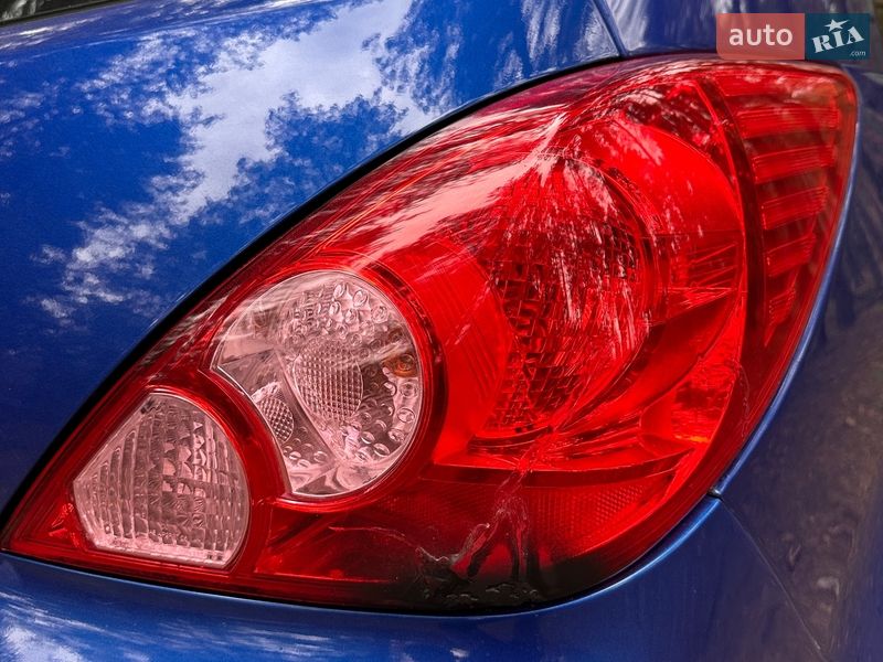 Седан Nissan Versa 2012 в Василькове