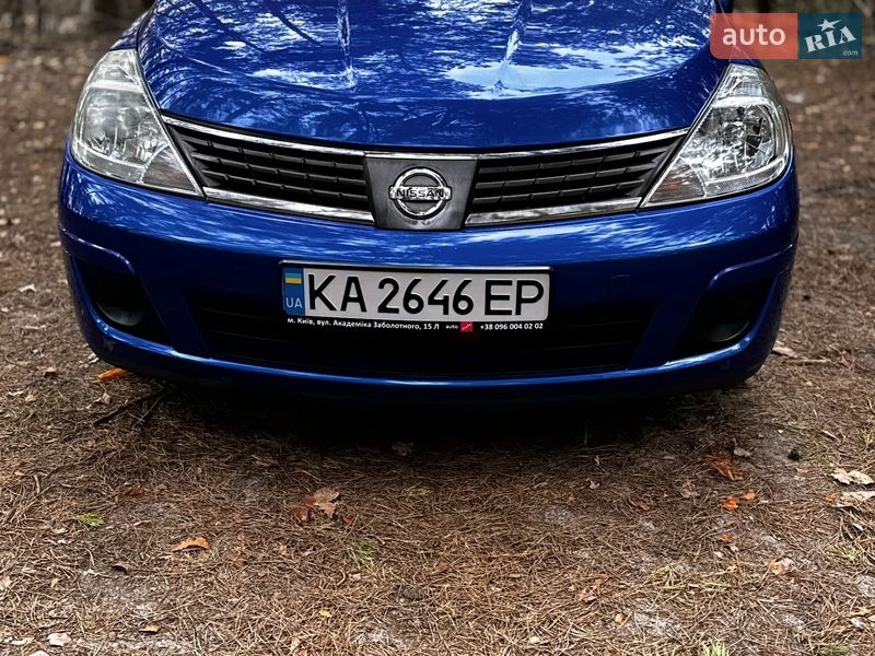 Седан Nissan Versa 2012 в Василькове