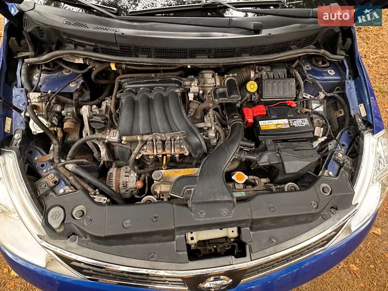 Седан Nissan Versa 2012 в Василькове