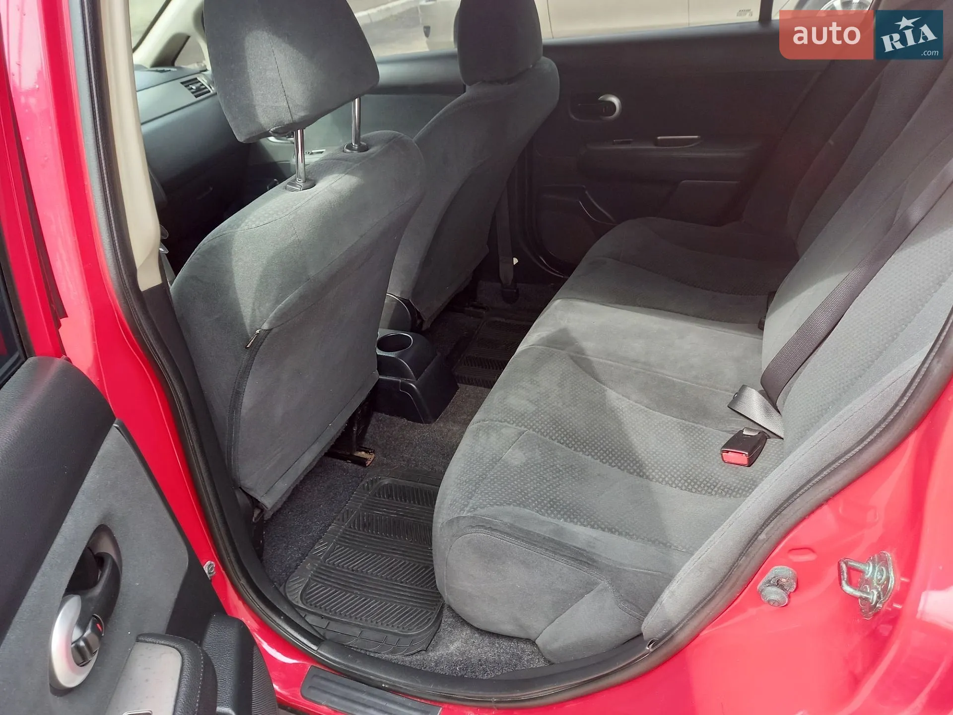 2012 Nissan Versa - мініатюра 11