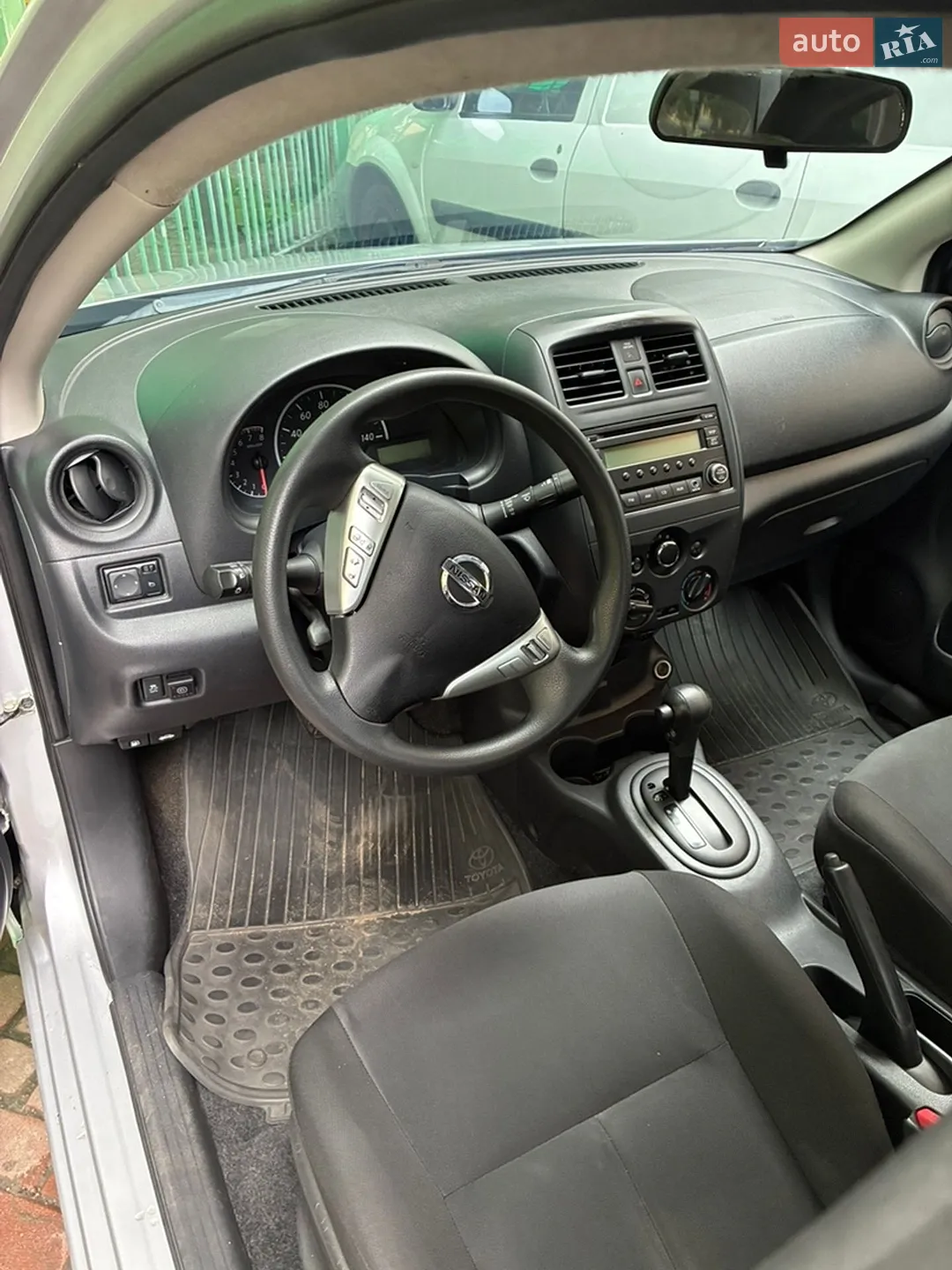 2017 Nissan Versa - мініатюра 8